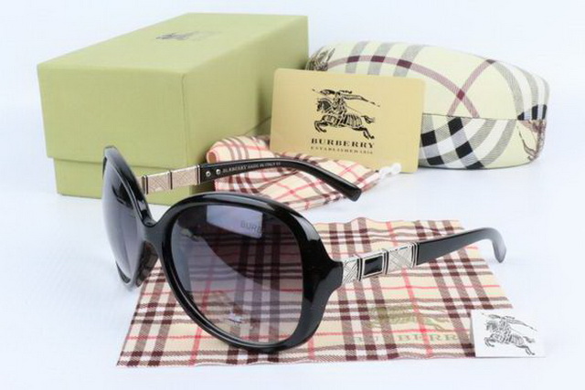 Burberry Boutique Sunglasses 022